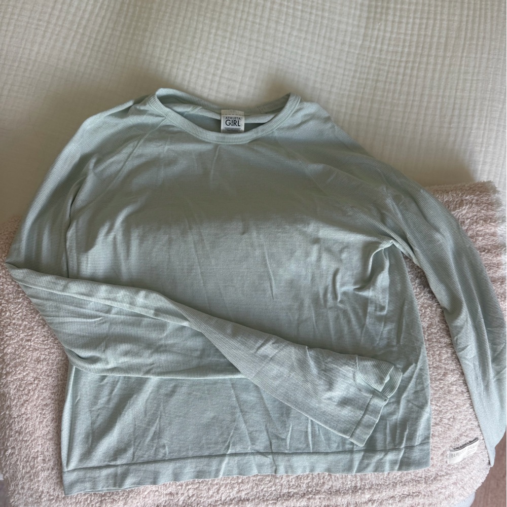 ATHLETA GIRL Light BLUE Long Sleeve Top